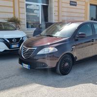 Lancia Ypsilon 1.2 69 CV 5 porte Elefantino