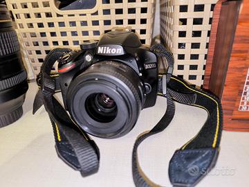 Macchina fotografica Nikon D3200 + 2 obbiettivi