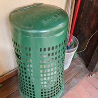 Bidone condominiale verde