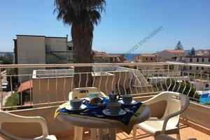 Casa vacanza vista mare con terrazza abitabile