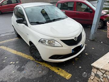 Lancia Ypsilon 1.2 GPL 11/19 67000 km