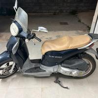 Scarabeo 125 IE 2012