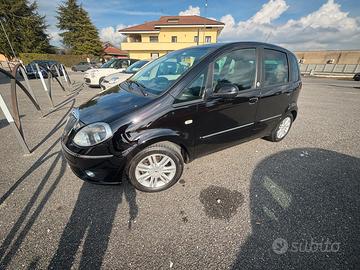 Lancia musa benzina gpl
