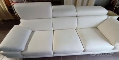 Divano pelle bianca