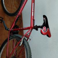 Bicicletta da 26 mountain bike