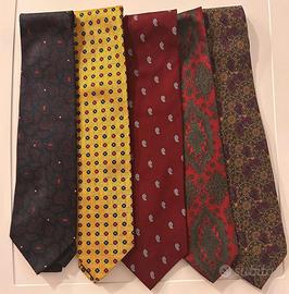 set 5 cravatte alta moda Ferrè, Basile, Fendi, ecc