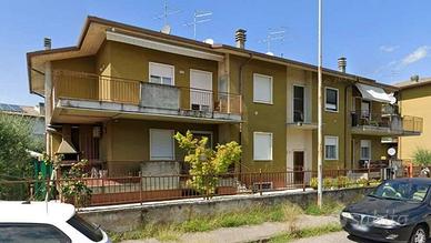 Appartamento di 159 m² con più di 5 locali e box a