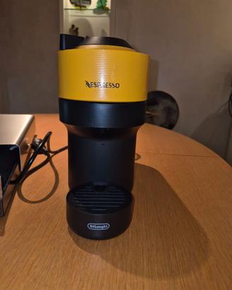 Nespresso Vertuo con portacartucce