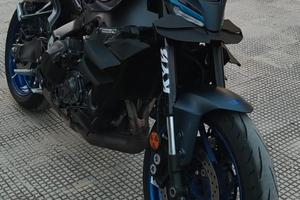 YAMAHA MT 09 