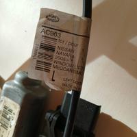 Alzacristalli per Nissan Navara 