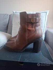 Stivaletti in pelle marroni