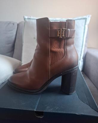 Stivaletti in pelle marroni