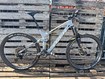 Trek Slash -USATO-