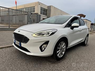 Ford Fiesta 1.1 benzina idonea ai neopatentati