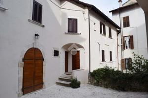 3 LOCALI A TAGLIACOZZO