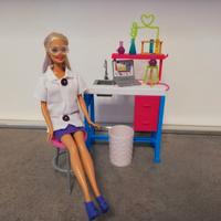 Barbie science Lab 