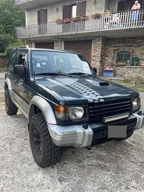 Pajero V20 2.8 GLS