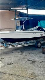 Scafo Ranieri pathfinder 5.50 con motore Mercury