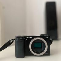 Sony Alpha a6000 – Solo Corpo – 6081 scatti – Otti