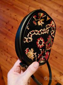 Borsetta in pelle a tracolla