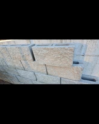 Blocchi in cemento splittato grigio 