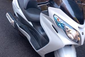 Suzuki Burgman AN  400 abs