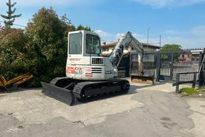 E233 - Escavatore 80 q Takeuchi TB80 girosagoma