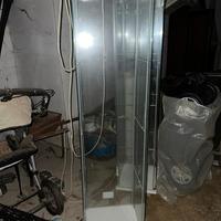 Vetrine di Ikea con luce