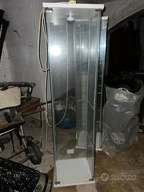 Vetrine di Ikea con luce