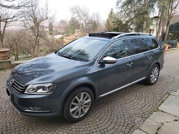 Volkswagen Passat Alltrack 2.0 TDI DSG 4motion Blu