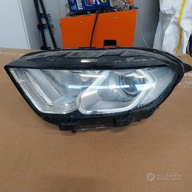 FARO ANTERIORE FORD ECOSPORT