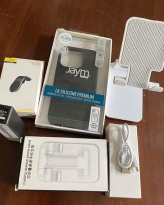 cover Iphone 15 pro + accessori