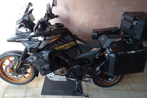 Suzuki v-strom 1050-2023 super accessoriato