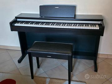 Pianoforte digitale YAMAHA ARIUS YDP-142