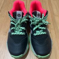 Scarpe Adidas da basket/sport