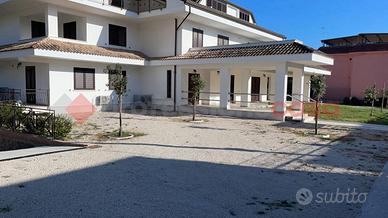 Ufficio Minturno [LC007ACU]