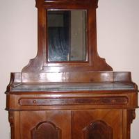 Camera da letto in noce fine '800 stile umbertino