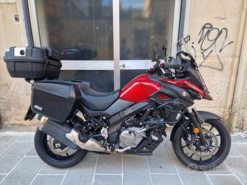 Suzuki V-Strom 650 2021