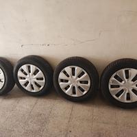 Gomme e cerchi aygo C1 e 108