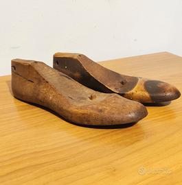 Paio forme scarpe "ballerine" anni 40