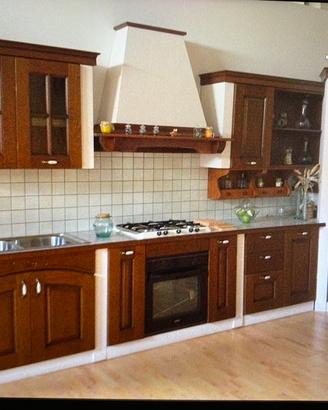 Cucina componibile in castagno