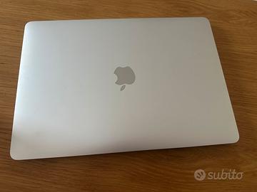 MacBook Pro 13inch, 2019, Four Thunderbolt 3 ports