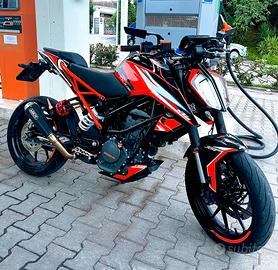 KTM DUKE 125