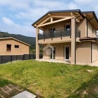 PORZIONE DI BIFAMILIARE A OME