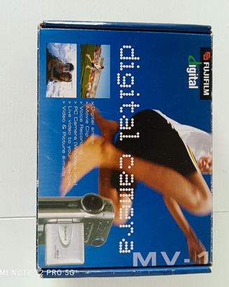 digital camera MV-1 Fujifilm, vintage 
