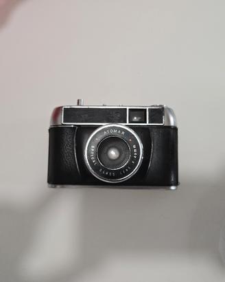 Lotto fotocamere e obiettivi vintage analogici