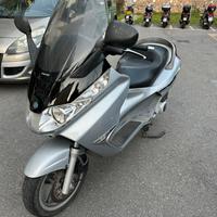 Scooter Piaggio X8 200cc