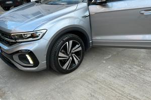 Volkswagen T ROC  15 r line DSG