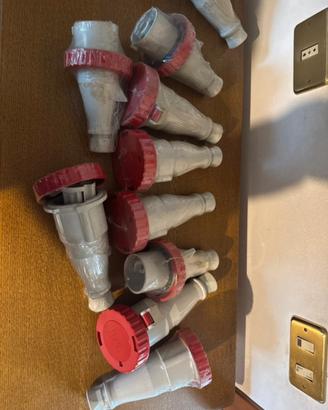 Stock 10 Spine e Prese Industriali PLUSO 32A 380V