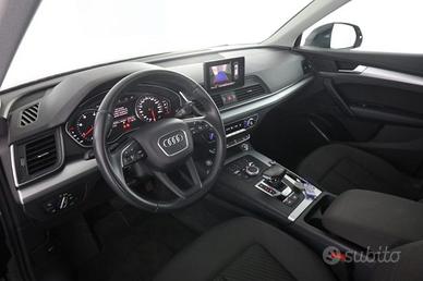 AUDI Q5 Q5 40 TDI quattro S tronic Business